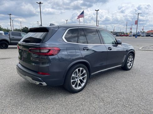 Used 2019 BMW X5 xDrive40i w/ Convenience Package AWD/4WD image 4