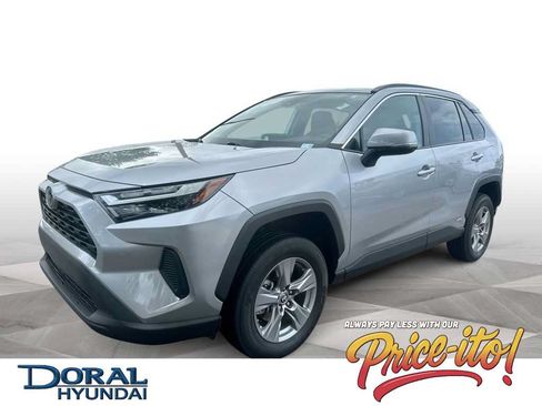 Used 2023 Toyota RAV4 LE AWD/4WD image 1