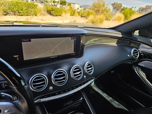 Used 2020 Mercedes-Benz S 560 4MATIC Coupe image 39