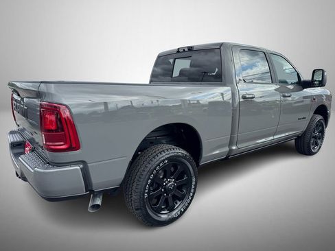 New 2026 RAM 2500 Laramie AWD/4WD image 3