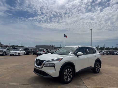 Certified 2023 Nissan Rogue SV AWD/4WD image 2