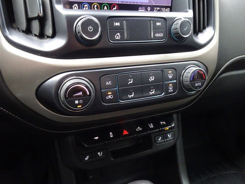 Used 2022 GMC Canyon Denali image 27