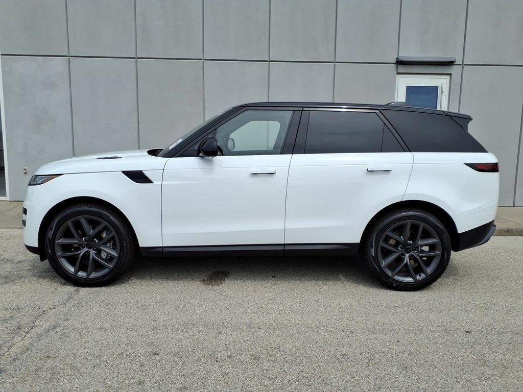 New 2026 Land Rover Range Rover Sport SE AWD/4WD image 3