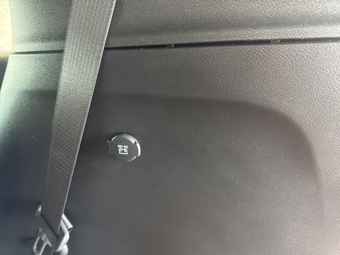 New 2026 Chrysler Voyager LX FWD image 40