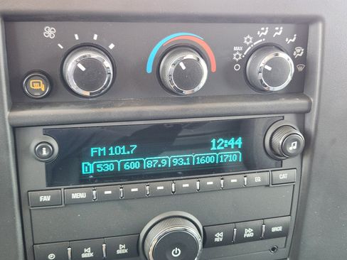 New 2025 GMC Savana 2500 Extended w/ Driver Convenience Package image 15