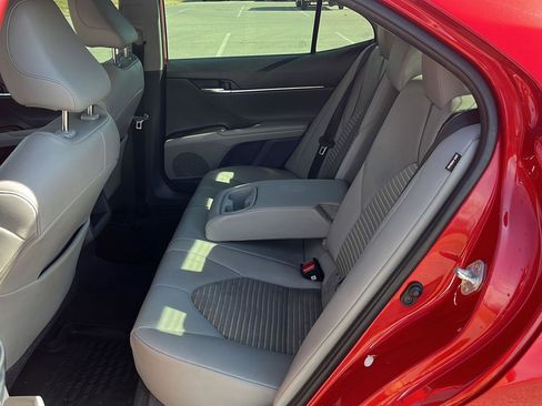 Used 2021 Toyota Camry SE w/ Cold Weather Package image 26