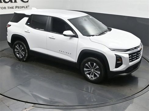 New 2026 Chevrolet Equinox LT w/ Convenience Package II image 26