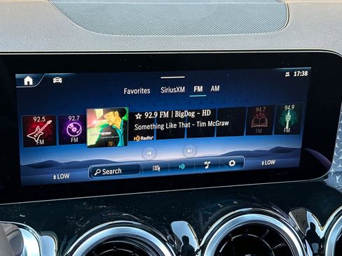 New 2026 Mercedes-Benz GLB 250 image 17