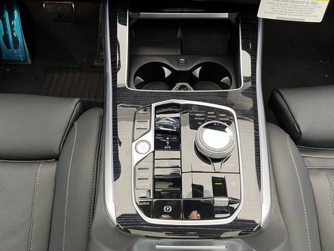 New 2026 BMW X5 M60i image 12