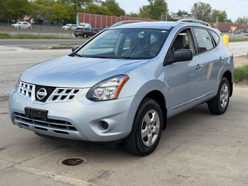 Used 2014 Nissan Rogue S w/ Convenience Package AWD/4WD image 1