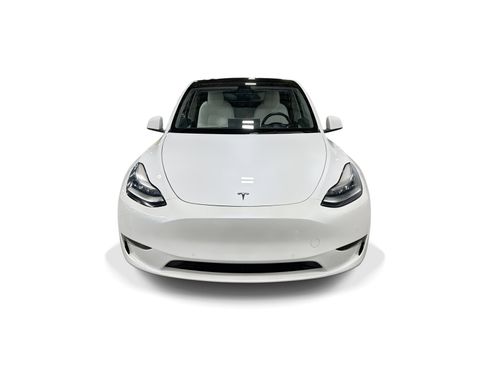 Certified 2021 Tesla Model Y Long Range AWD/4WD image 2