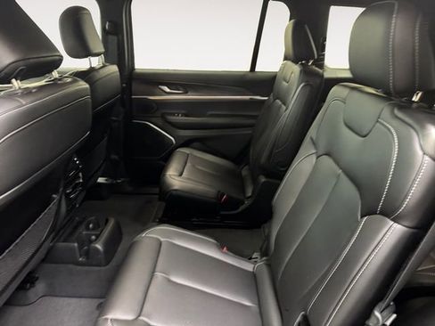 New 2026 Jeep Grand Cherokee L Limited AWD/4WD image 25