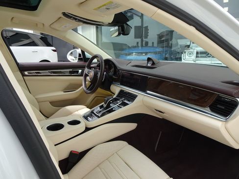 Used 2022 Porsche Panamera Platinum Edition RWD image 20