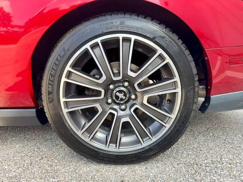Used 2010 Ford Mustang GT Premium RWD image 22