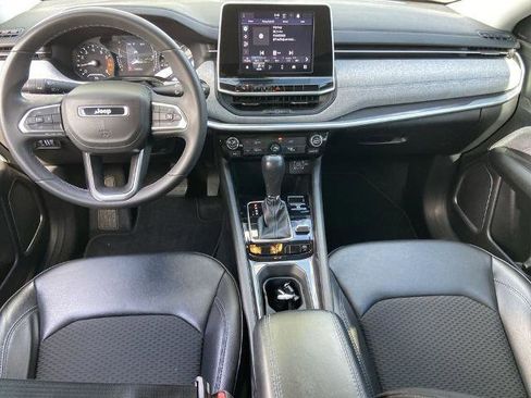 Used 2022 Jeep Compass Latitude image 15