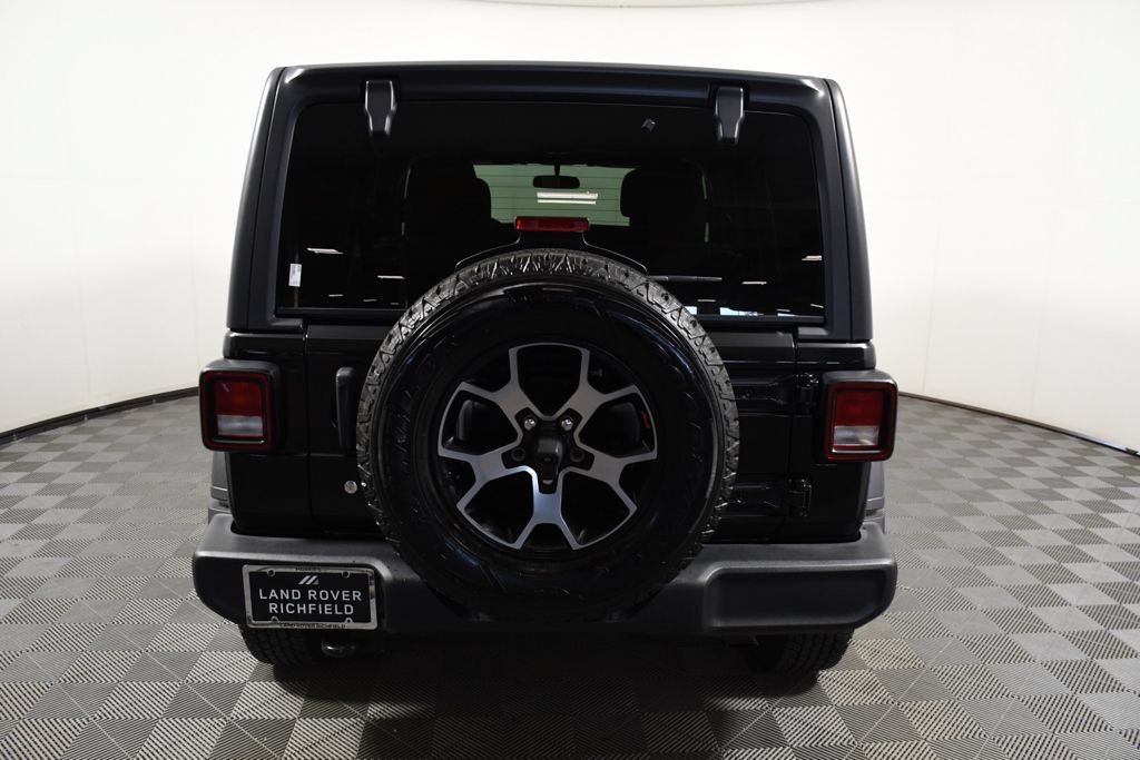 Used 2018 Jeep Wrangler Unlimited Sport S AWD/4WD image 5