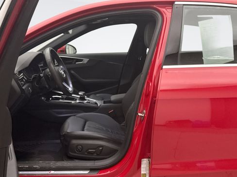 Used 2024 Audi A4 2.0T Premium image 8