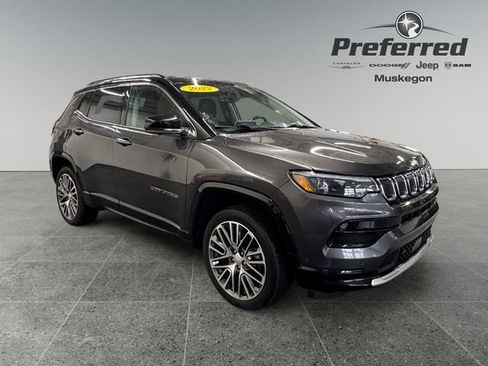 Used 2022 Jeep Compass Limited w/ Elite Group image 1