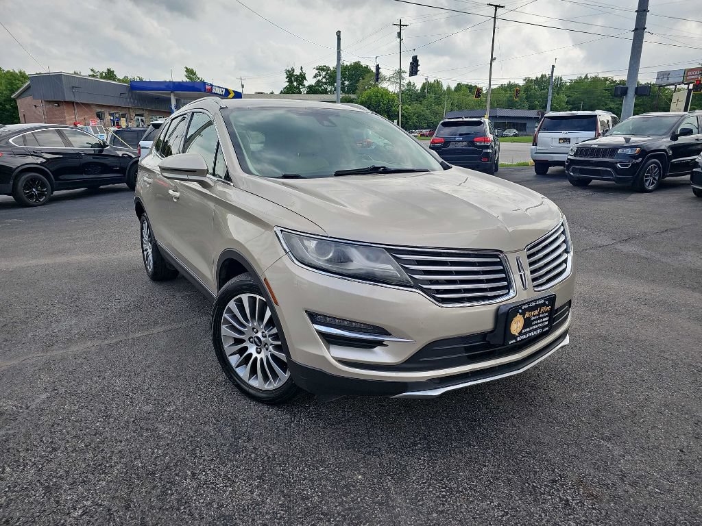 Used 2017 Lincoln MKC Reserve w/ Lincoln MKC Climate Package AWD/4WD image 4