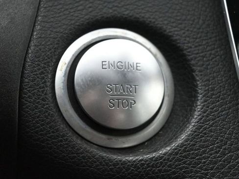 Used 2018 Mercedes-Benz C 300 Sedan w/ Premium Package image 29