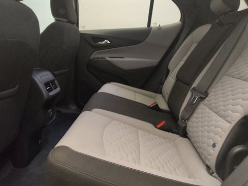 Used 2021 Chevrolet Equinox LS w/ LS Convenience Package FWD image 18