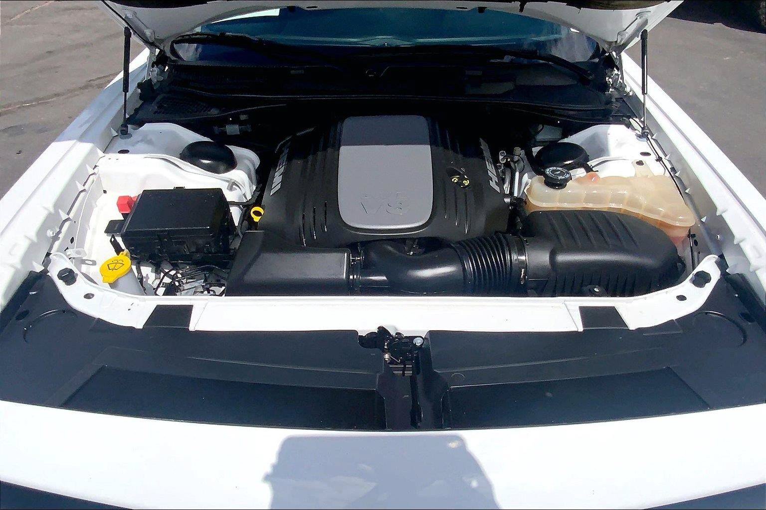 Certified 2017 Dodge Challenger R/T RWD image 10