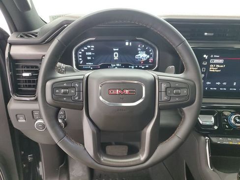 Used 2023 GMC Sierra 1500 AT4 w/ AT4 Preferred Package AWD/4WD image 22