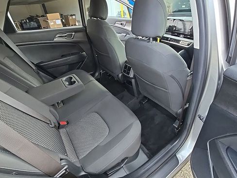 Used 2023 Kia Sportage LX image 23
