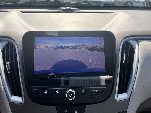 Used 2025 Chevrolet Malibu LT image 14