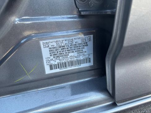 Used 2025 Nissan Sentra SV FWD image 27