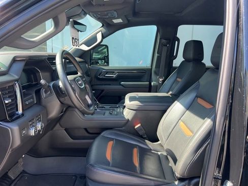 Used 2024 GMC Sierra 2500 AT4 w/ AT4 Premium Plus Package image 5