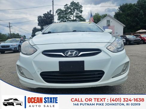Used 2012 Hyundai Accent SE FWD image 9