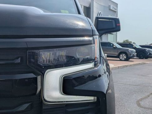 Used 2022 Chevrolet Silverado 1500 RST w/ Redline Edition AWD/4WD image 11