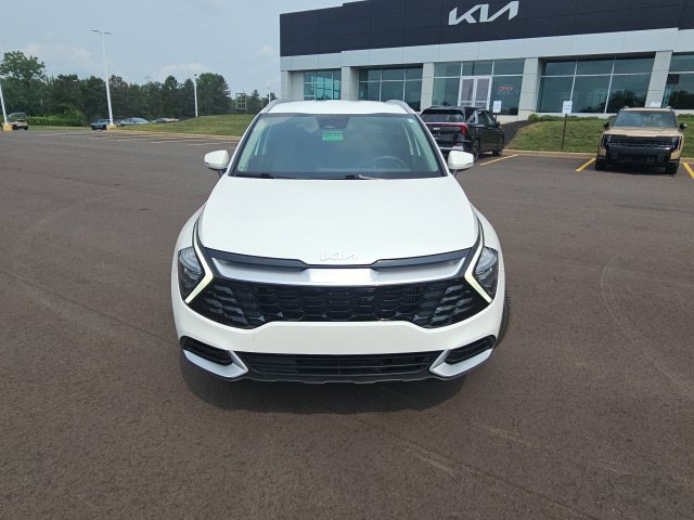 Used 2023 Kia Sportage EX AWD/4WD image 2