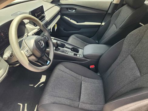 Used 2025 Honda Accord LX image 12