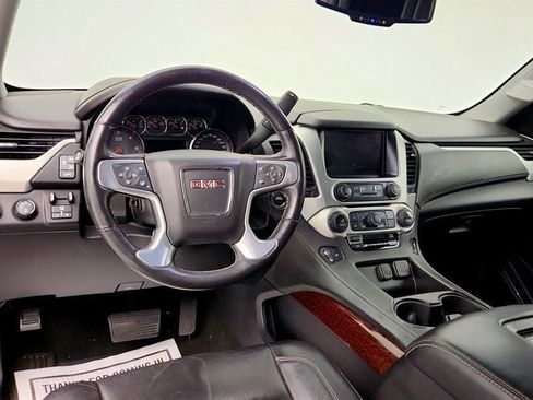 Used 2016 GMC Yukon XL SLT w/ Open Road Package AWD/4WD image 13