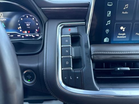 Used 2024 Chevrolet Suburban LT AWD/4WD image 40