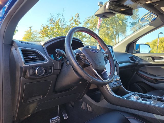 Certified 2024 Ford Edge ST-Line w/ Class II Trailer Tow Package AWD/4WD image 10