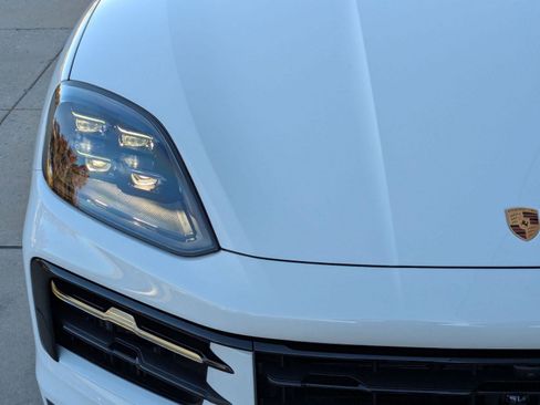 New 2026 Porsche Cayenne Coupe image 12