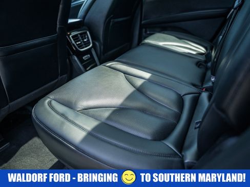 Used 2022 Lincoln Nautilus Reserve AWD/4WD image 33