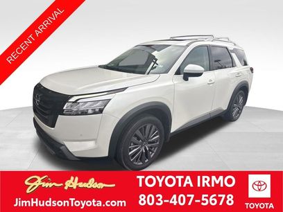 Used 2023 Nissan Pathfinder SL w/ SL Premium Package