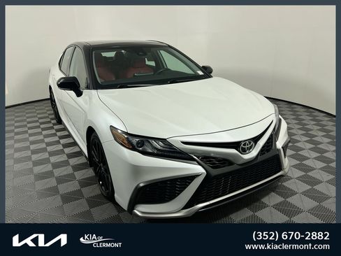 Used 2021 Toyota Camry XSE image 1