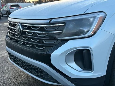 New 2026 Volkswagen Atlas Peak Edition AWD/4WD image 8