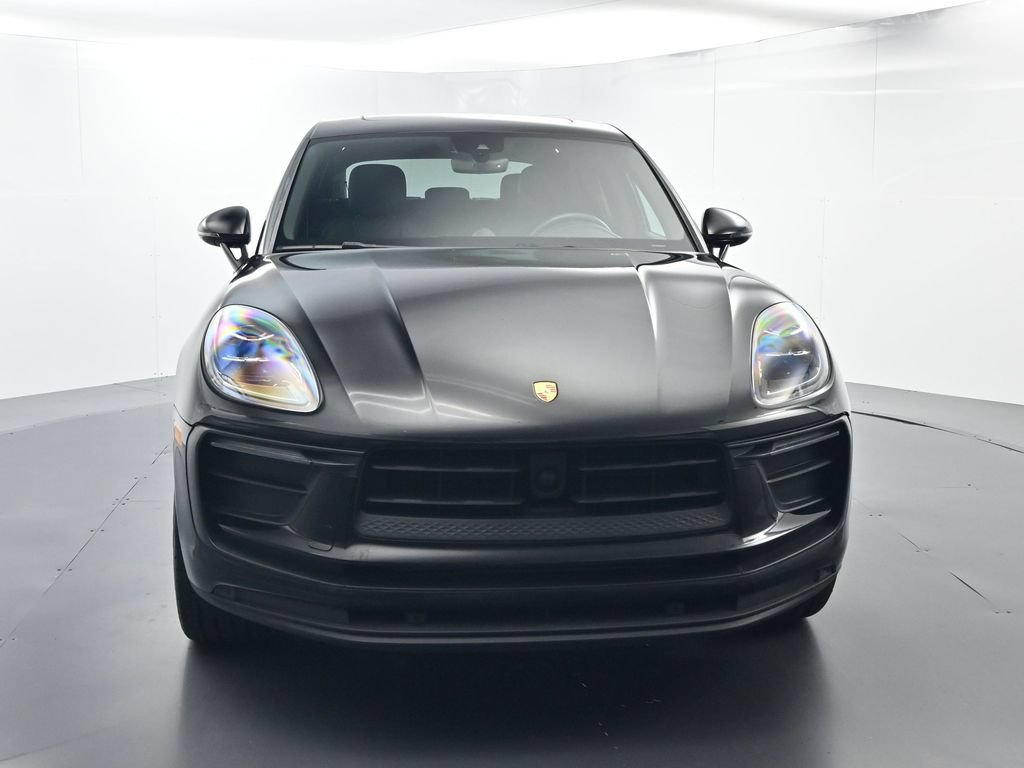 Used 2023 Porsche Macan AWD/4WD image 18