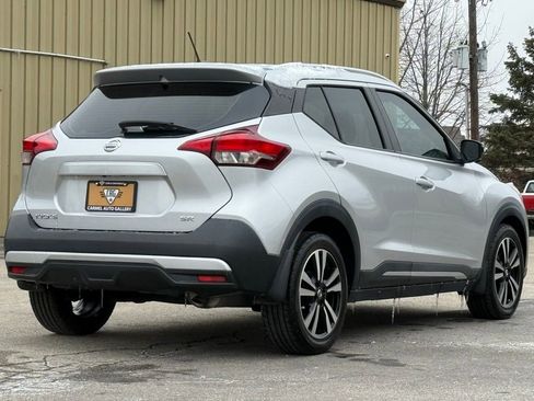 Used 2018 Nissan Kicks SR image 6