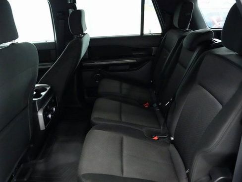 Used 2019 Ford Expedition Max XLT image 14