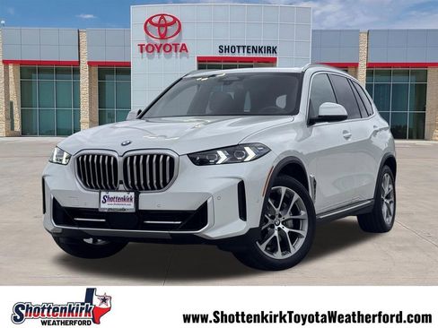 Used 2024 BMW X5 xDrive40i w/ Premium Package AWD/4WD image 1