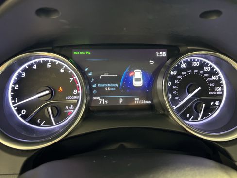 Used 2019 Toyota Camry XLE w/ Driver Assist Package FWD image 18