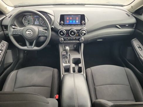 Used 2024 Nissan Sentra S FWD image 11