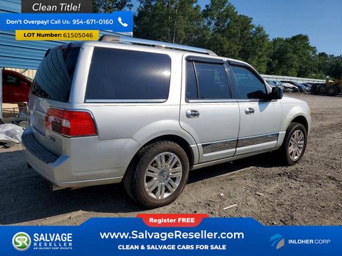 Used 2011 Lincoln Navigator 4WD image 4